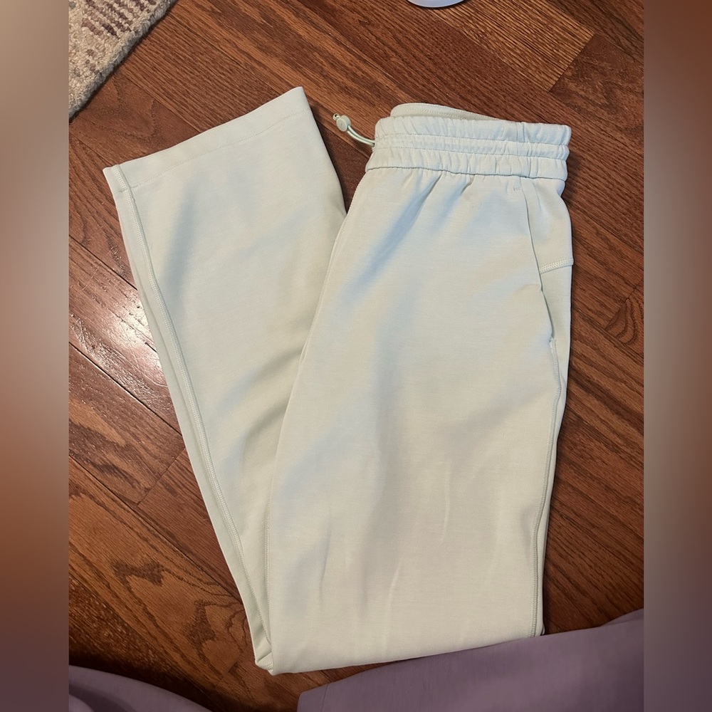 Lululemon soft stream pants
